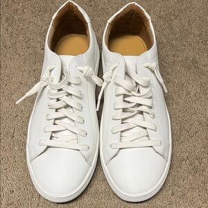Banana Republic White Ladies Sneakers
